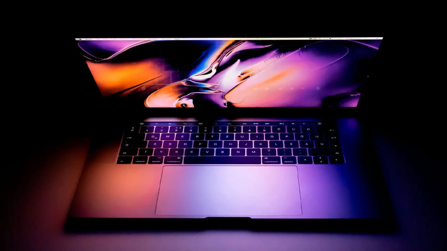 Apple’s OLED M6 MacBook Pro Could Split the Market in Late 2026—Here’s Why