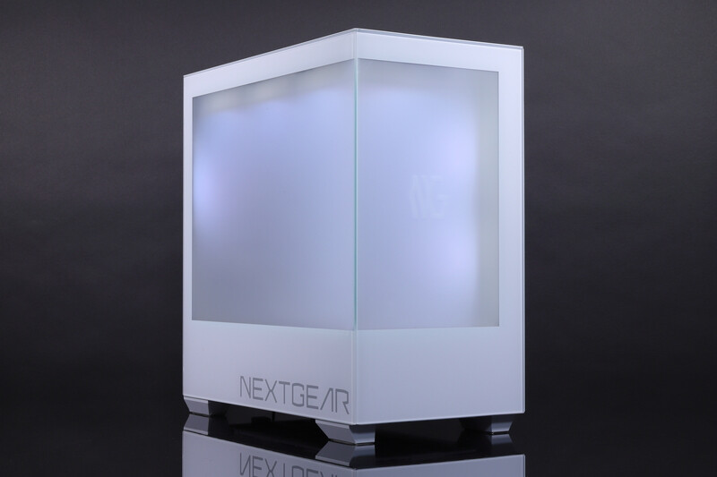 NEXTGEAR’s Clear Shift Enclosure Introduces Dynamic Transparency Control for Japanese Gaming PCs