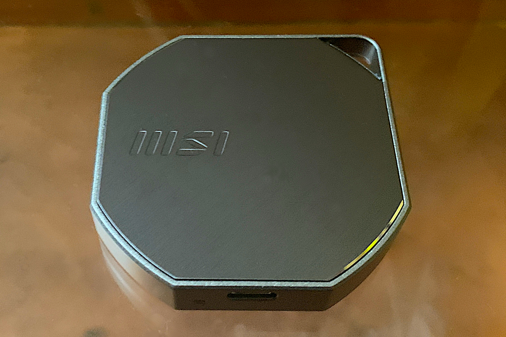 MSI DataMag 40Gbps SSD: Magnetic Convenience Meets USB4 Speed