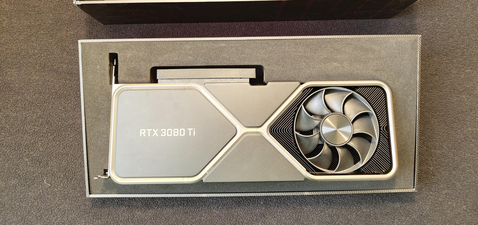 NVIDIA’s Unreleased RTX 3080 Ti 20GB Sample Sheds Light on Ampere’s Unfinished Business