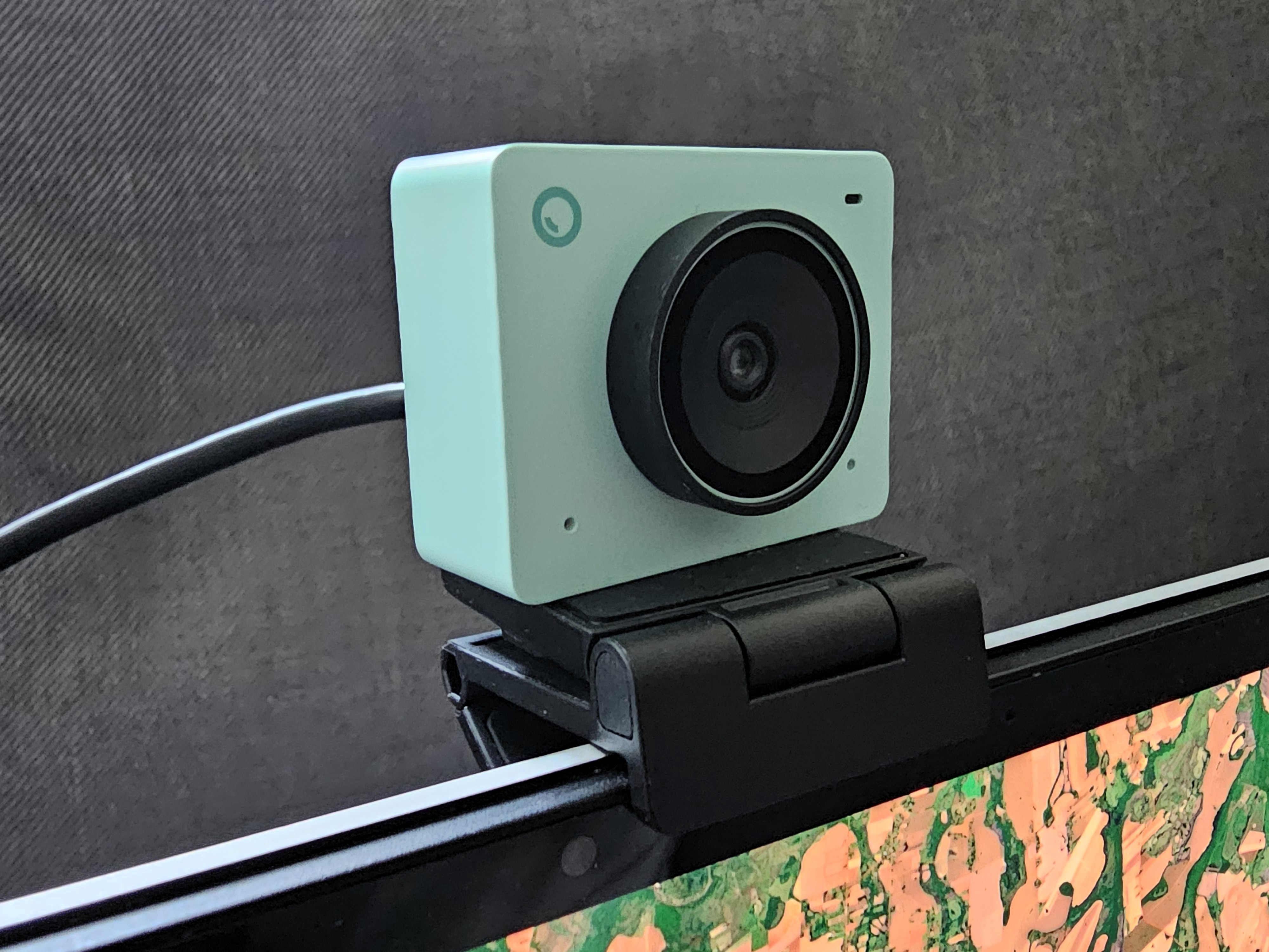 Obsbot Meet 2: A compact 4K webcam with premium software—at a cost