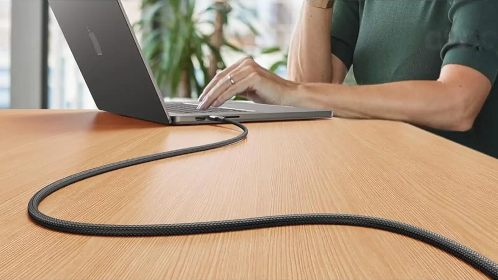 A $11 2-Pack of 240W USB-C Cables Arrives—But Is It the Right Fit for Your Workflow?