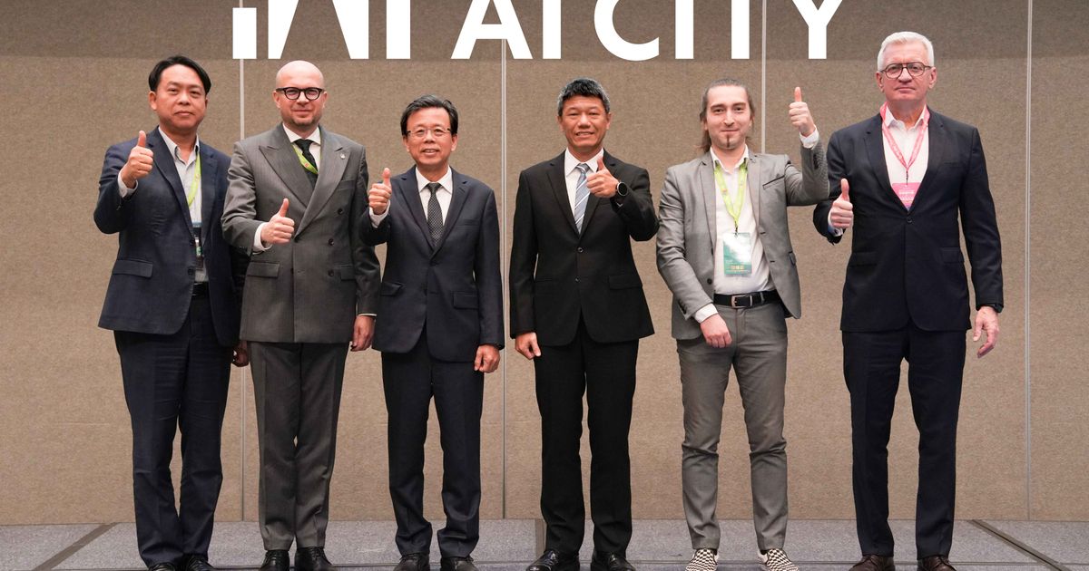 ASUS Workstation Pushes AI Limits with Thermal Trade-offs