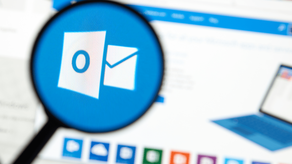 Outlook contact profiles get a modern refresh
