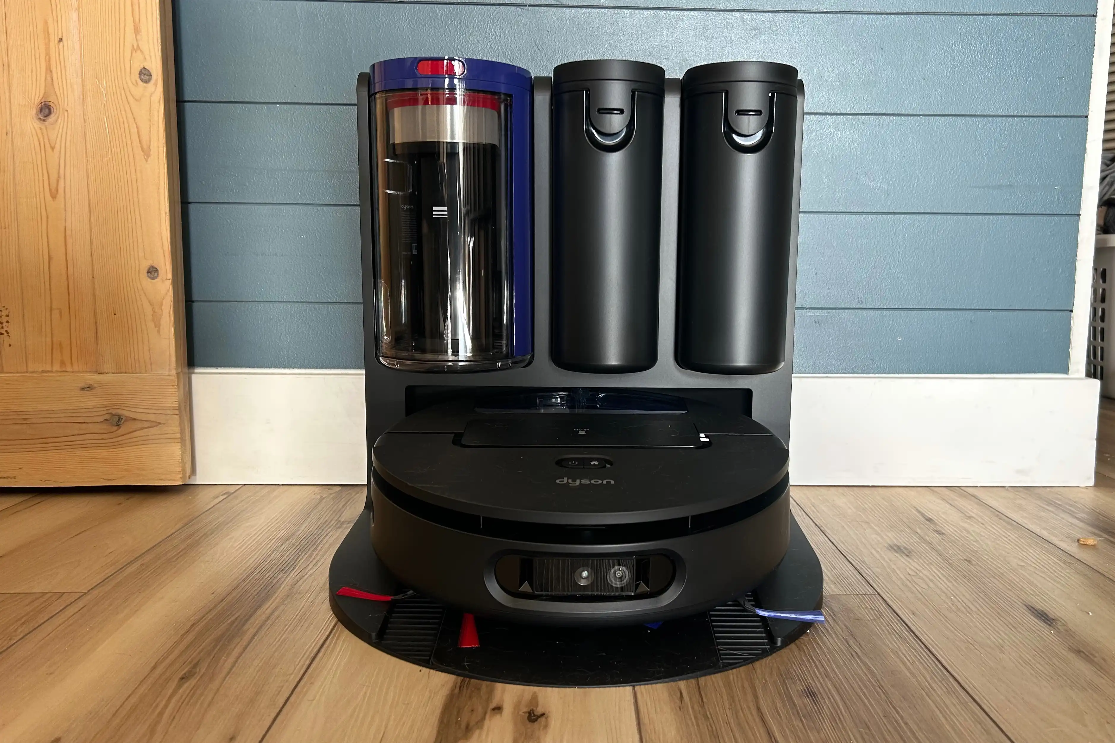 Dyson SpotScrub: Smart Cleaning with Practical Limits