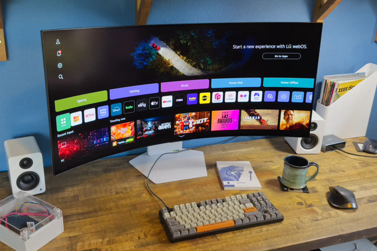 LG 42WP95C-W: A 42-inch OLED gaming monitor with a steep discount