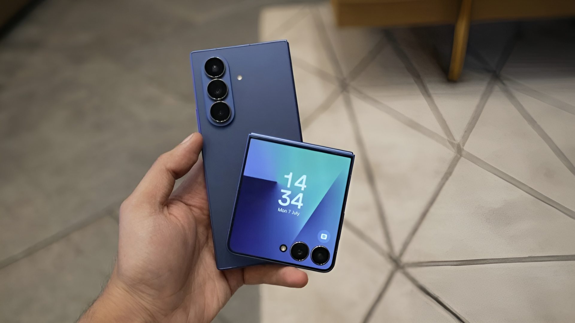 Samsung's Flip 8 trims weight, eliminates crease while keeping foldable premium design