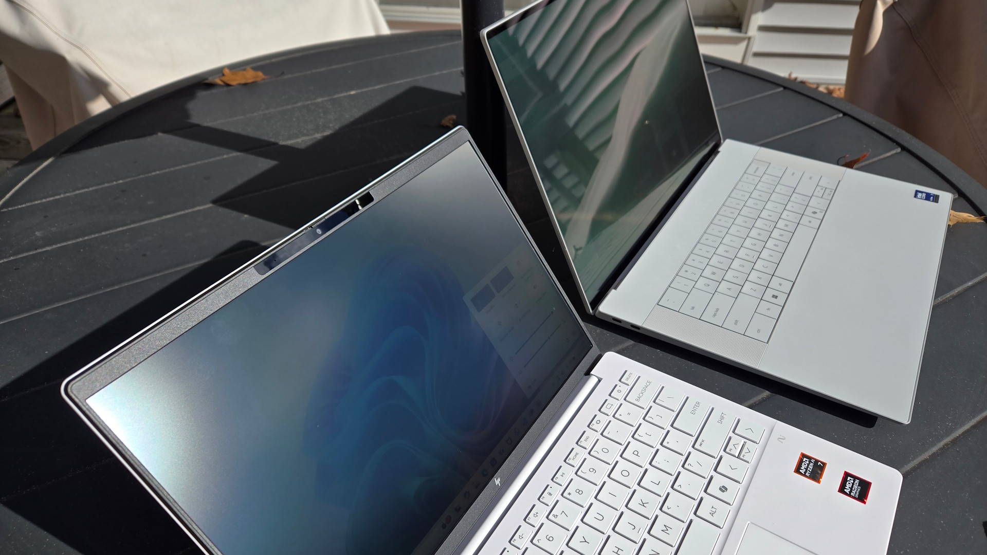 The Glare Paradox: OLED Laptops' Unseen Trade-Off