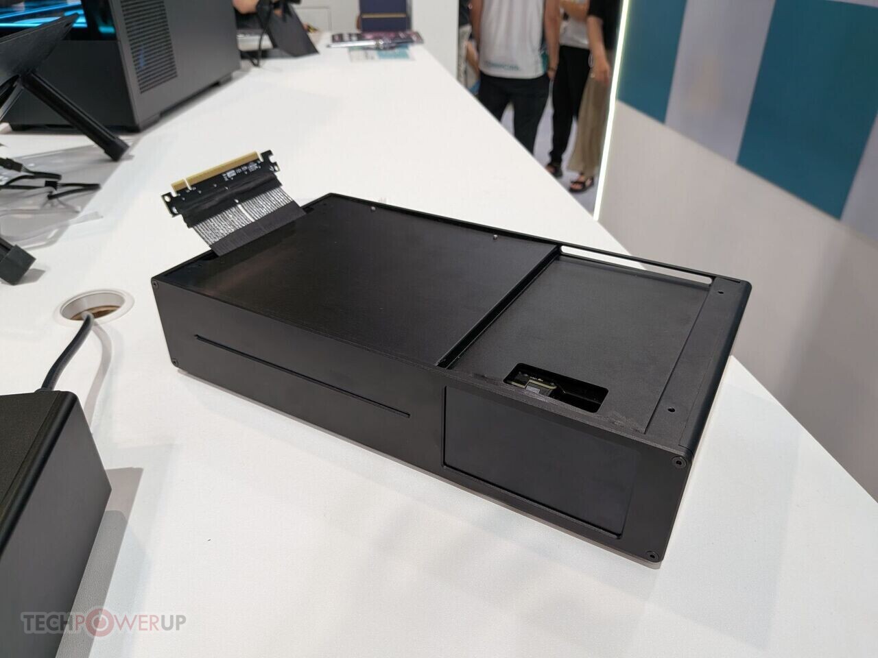 A Mini PC That Defies Convention: DeepCool’s Open-Air Cooling Experiment