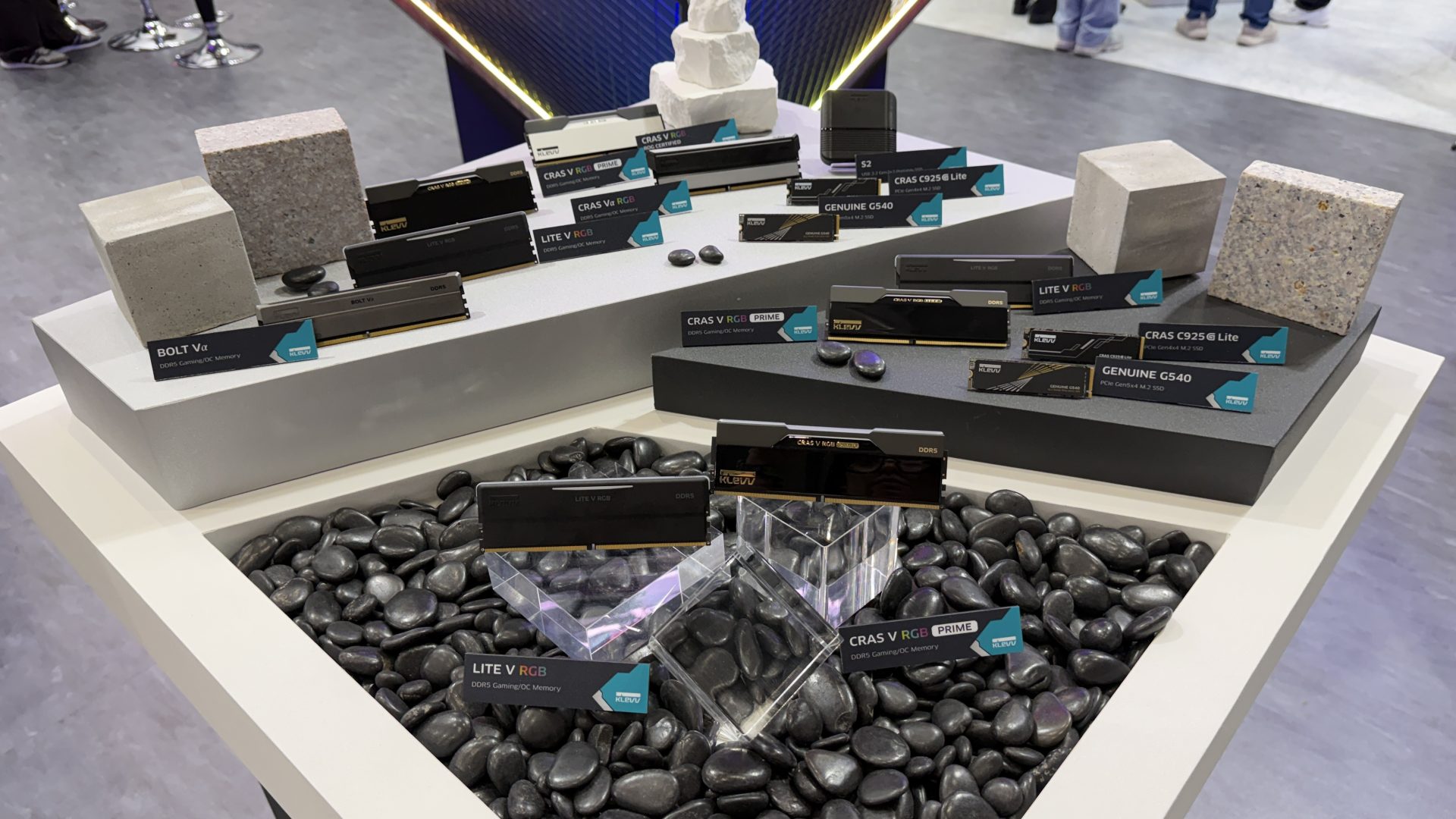 Memory Speeds Surpass 10,000 MT/s: DDR5 Enters a New Era