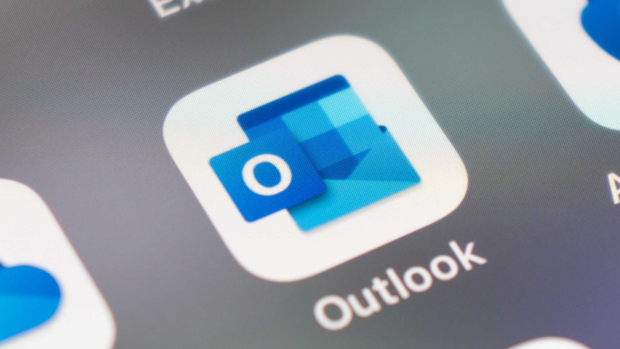 Outlook's offline mode upgrade: A game-changer for small businesses