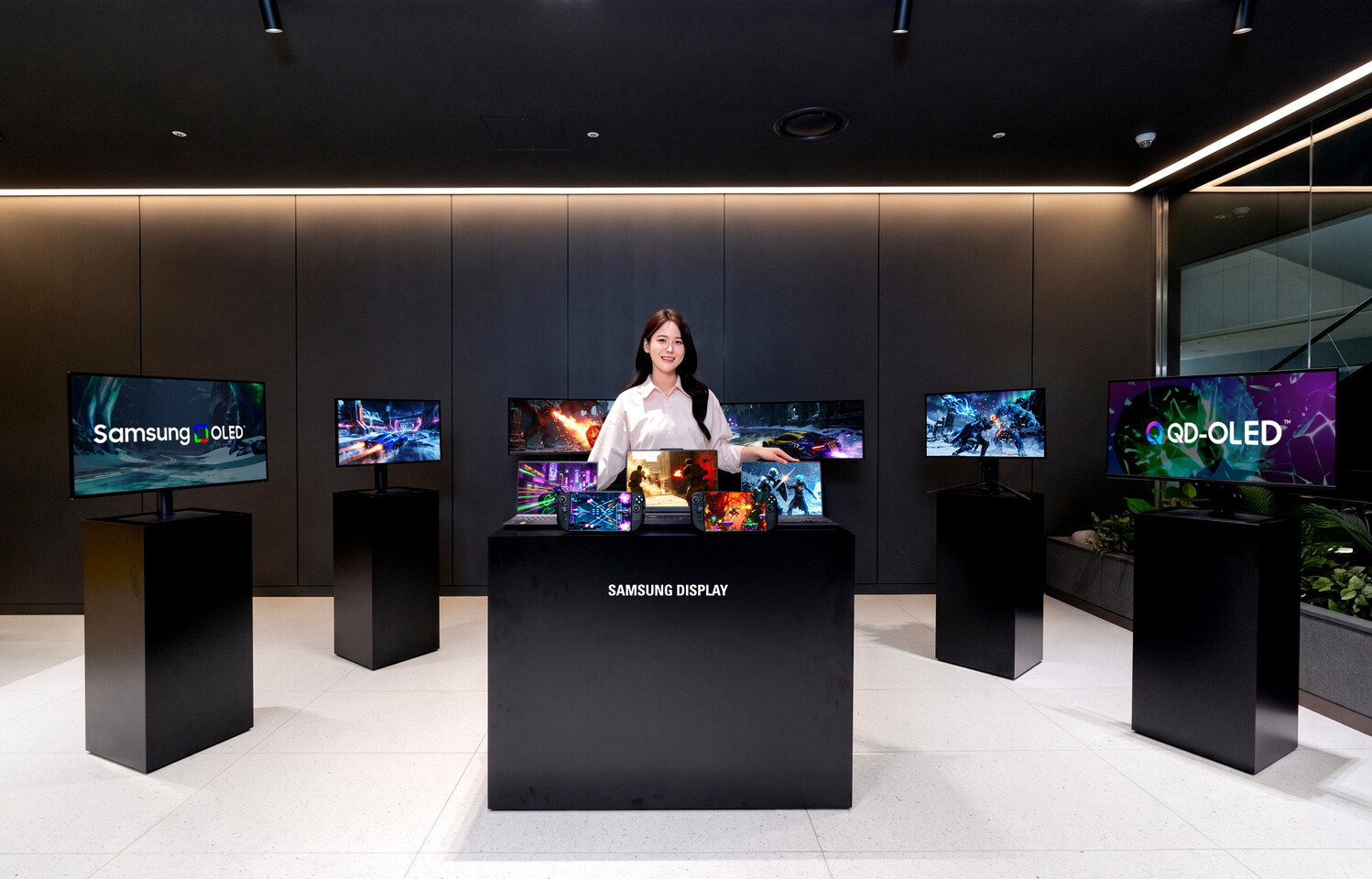 Samsung Display Pushes Gaming Boundaries with 360 Hz QD-OLED and Ultra-Slim OLED Innovations