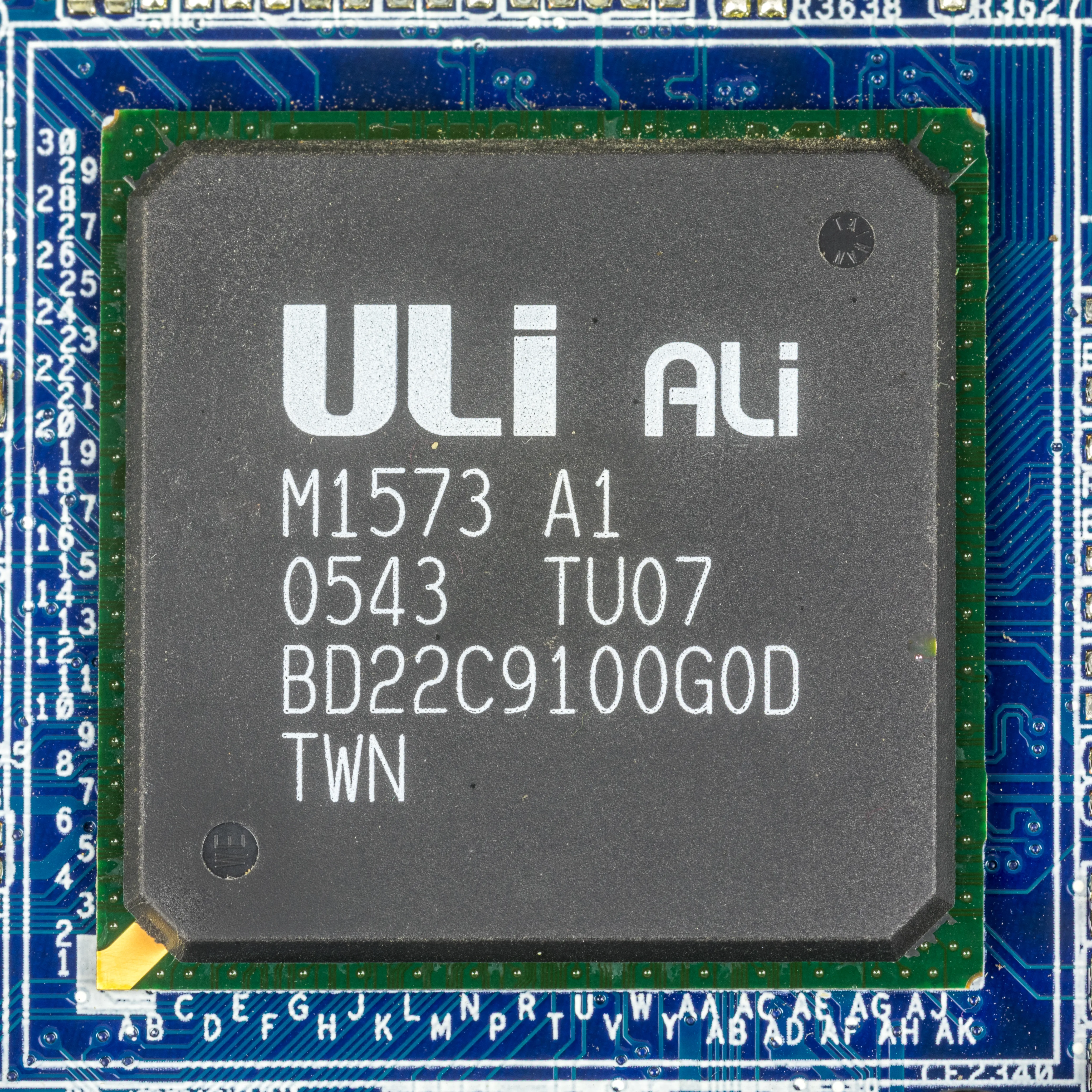 20121107 - building Goliath - motherboard - box - bottom - IMG_4972